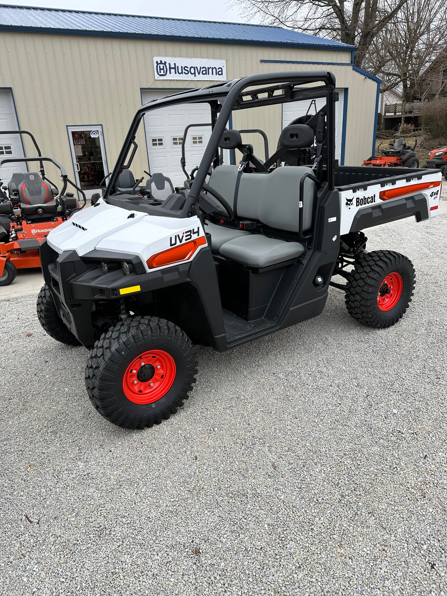 Bobcat UV34 (Gas) Utility Vehicle