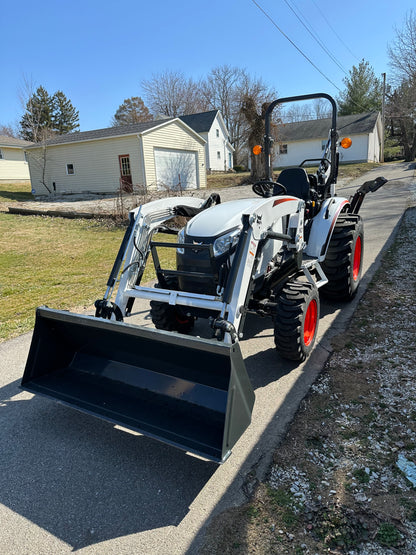 Bobcat CT2025 Compact Tractor w/  FL7 loader and BH76 Backhoe