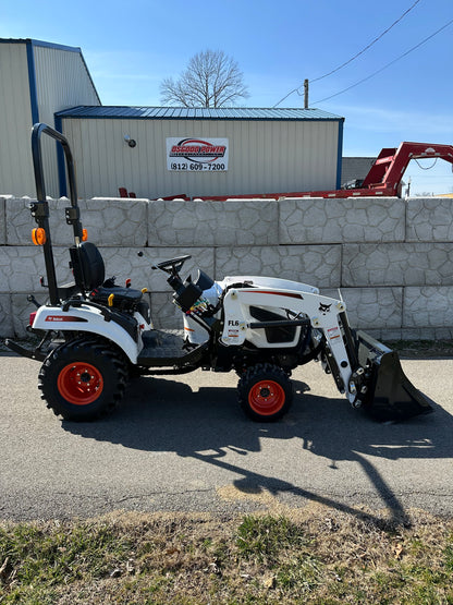 Bobcat CT1021 Sub-Compact Tractor w/ FL6 loader Hydrostatic Transmission