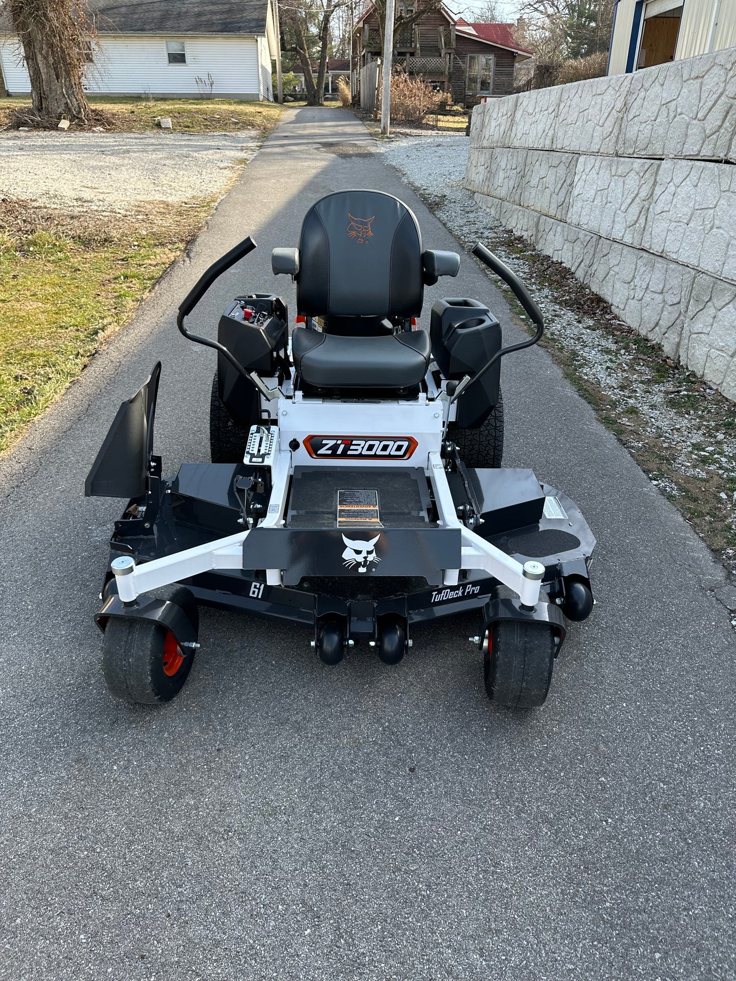 Bobcat ZT3061 Zero-Turn Lawn Mower