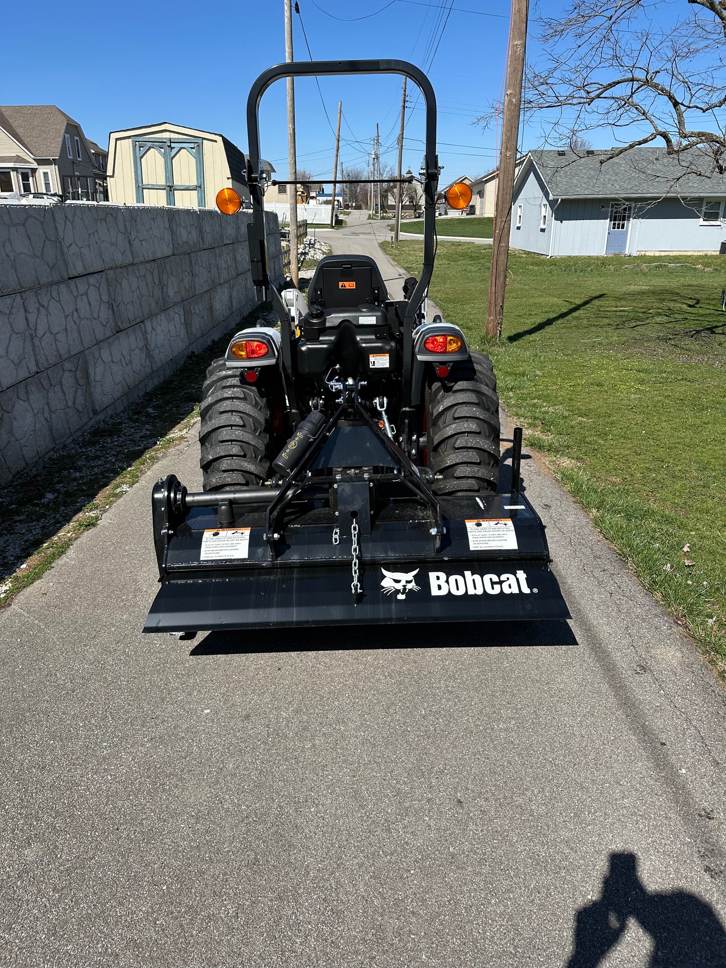 Bobcat CT2025 Compact Tractor w/  FL7 loader with 60" Tiller