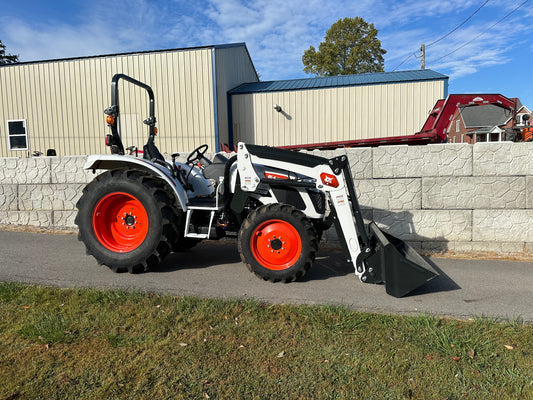 Bobcat UT6066 Utility Tractor w/ FL10 Loader Power Shuttle Shift Transmission