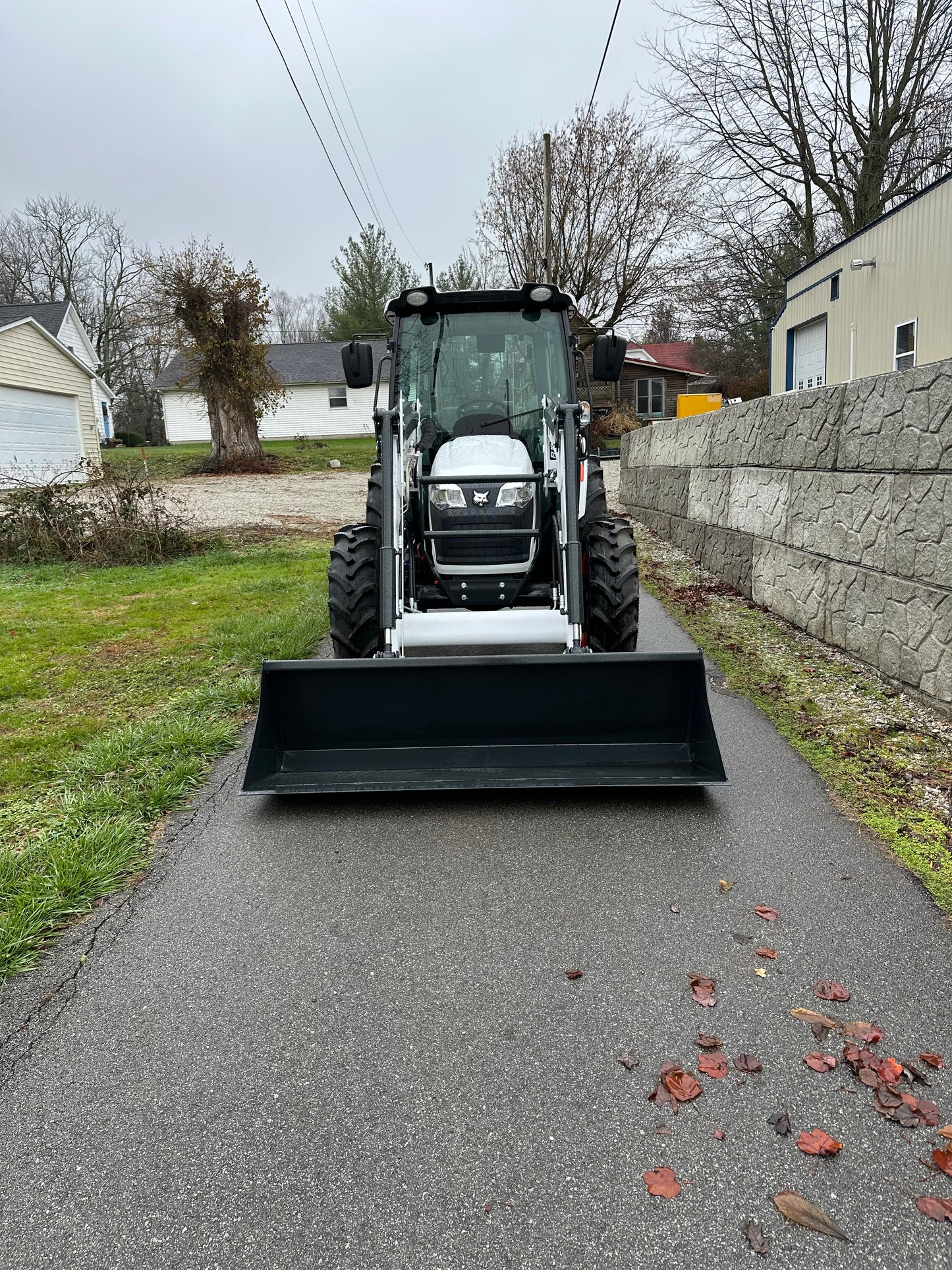 Bobcat UT6573 Utility Tractor w/ FL10 Loader Power Shuttle Shift Transmission