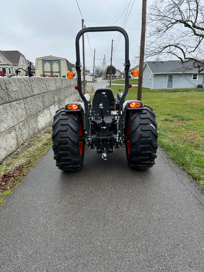 Bobcat CT4045 Compact Tractor w/ FL9 loader Shuttle Shift Transmission