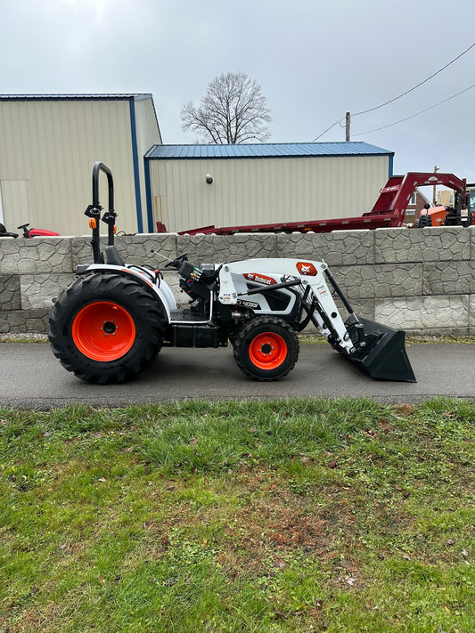 Bobcat CT4055 Compact Tractor w/ FL9 loader Shuttle Shift Transmission