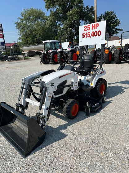 Bobcat CT1025 Sub-Compact Tractor w/  FL6 loader Hydrostatic Transmission