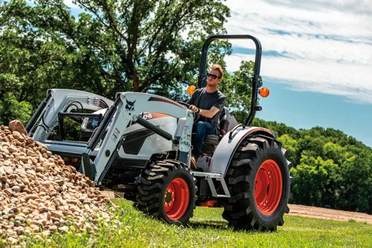 Bobcat CT4045 Compact Tractor w/ FL9 loader Shuttle Shift Transmission